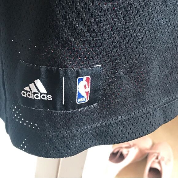 Chicago Bulls warmup basketball top - Picture 6 of 7